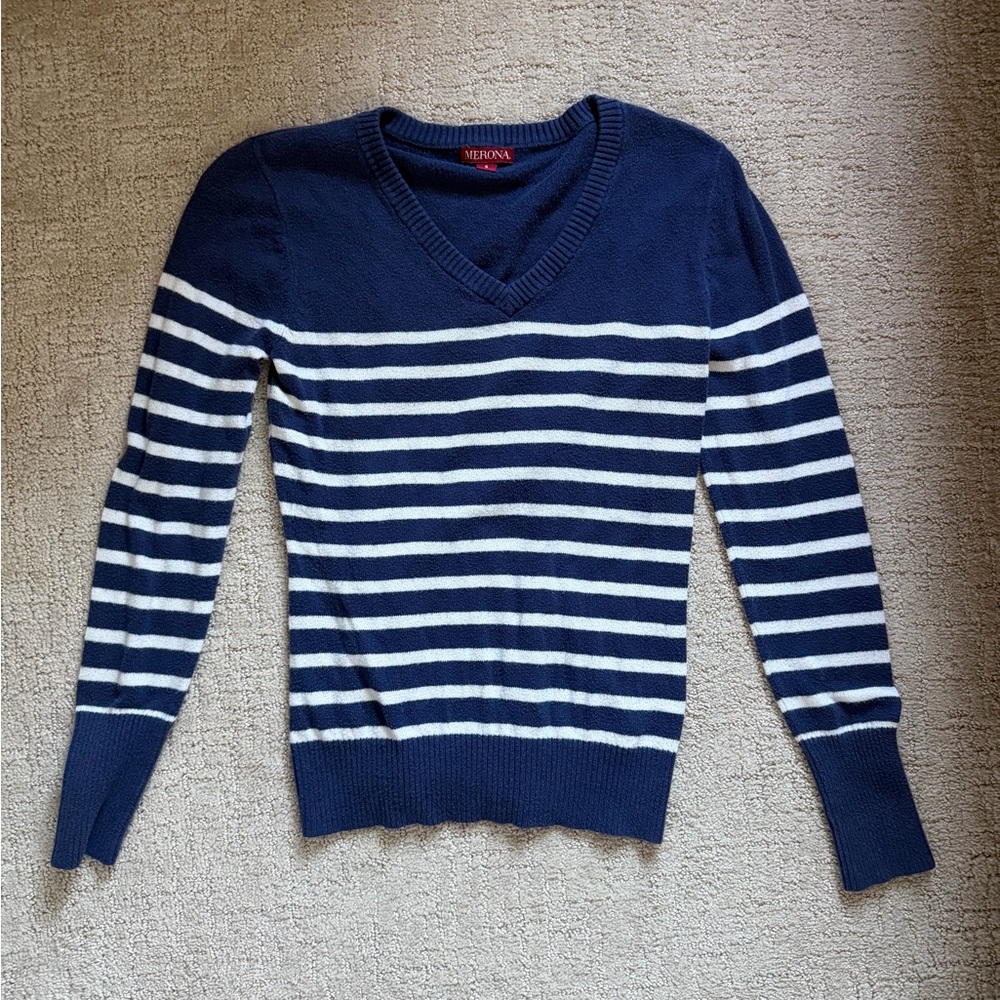Merona Women's Blue and White V-Neck Sweater